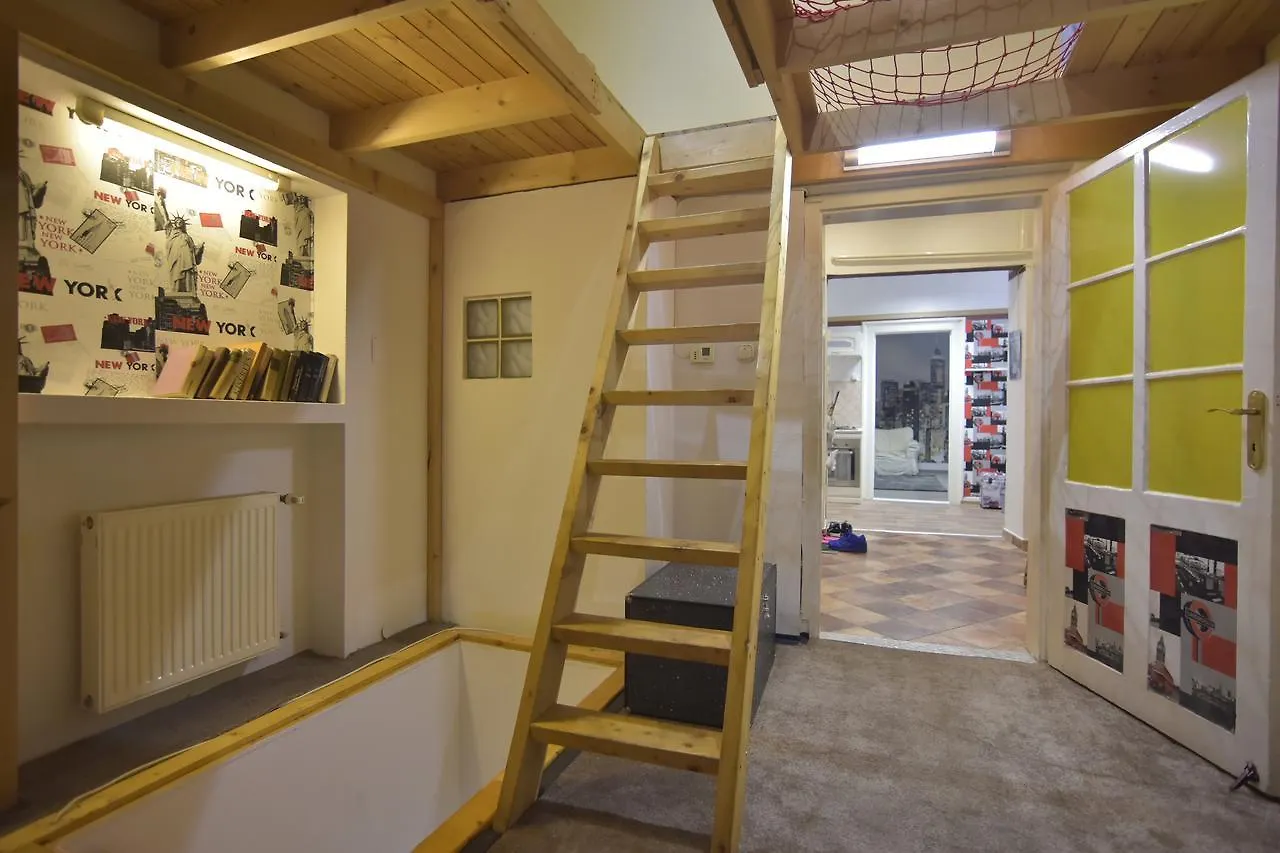 Historic Feelings By Gozsdu Entrance Apartment Budapesta